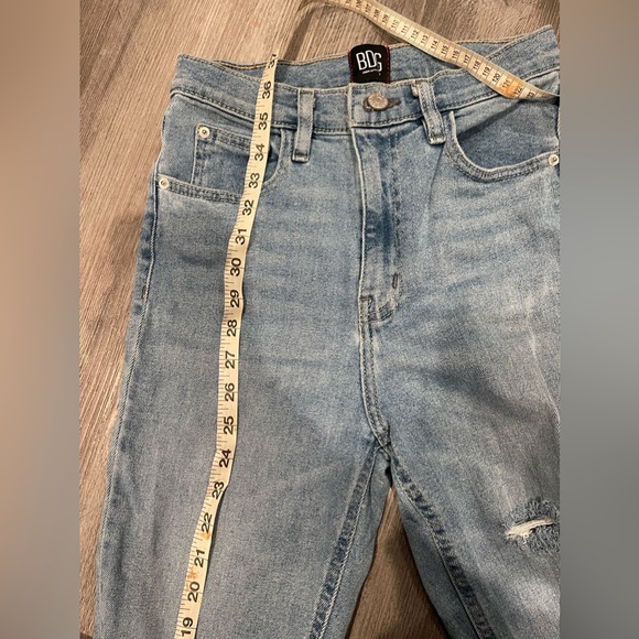 bdg urban outfitters girlfriend cropped high rise jeans - Picture 5 of 8